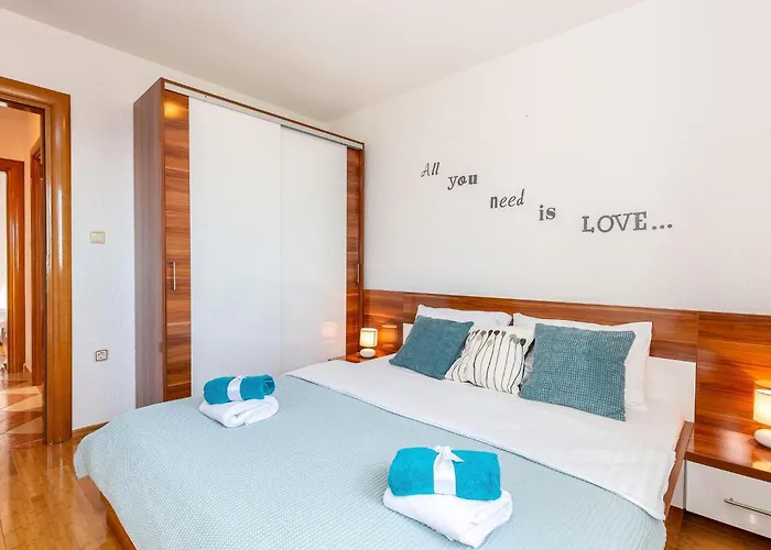 Apartment Marija Mit Gemeinschaftspool By Interhome