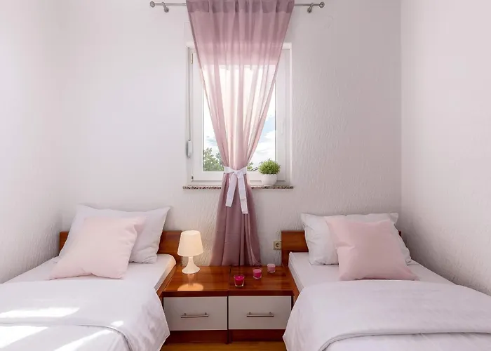 Apartman Marija Mit Gemeinschaftspool By Interhome *