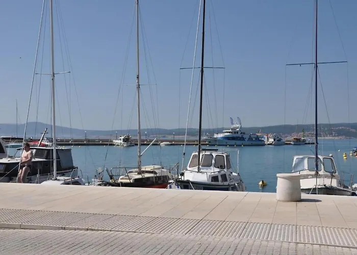 Marija Mit Gemeinschaftspool By Interhome Apartman *