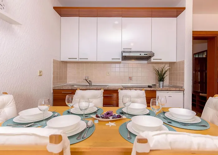 Marija Mit Gemeinschaftspool By Interhome Lejlighed